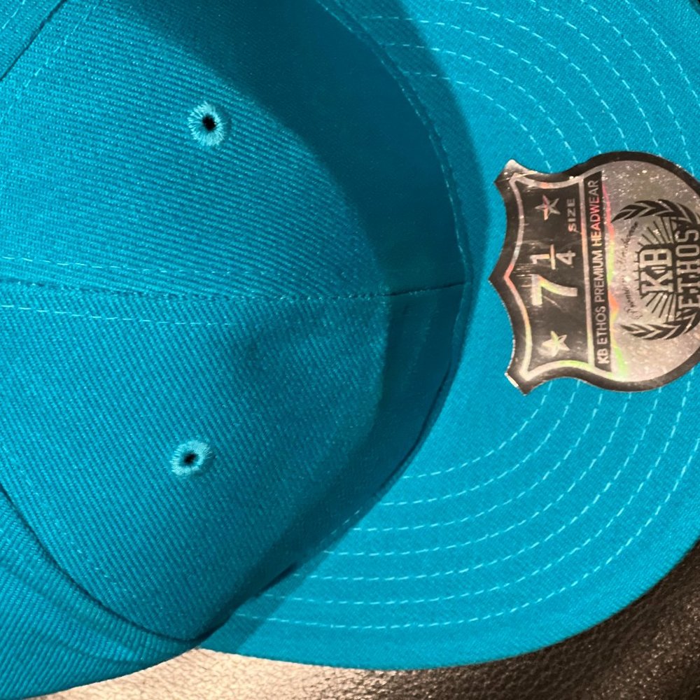 KD ETHOS PREMIUM SPORTS HAT SIZE 7 1/4, TOURQUOISE
